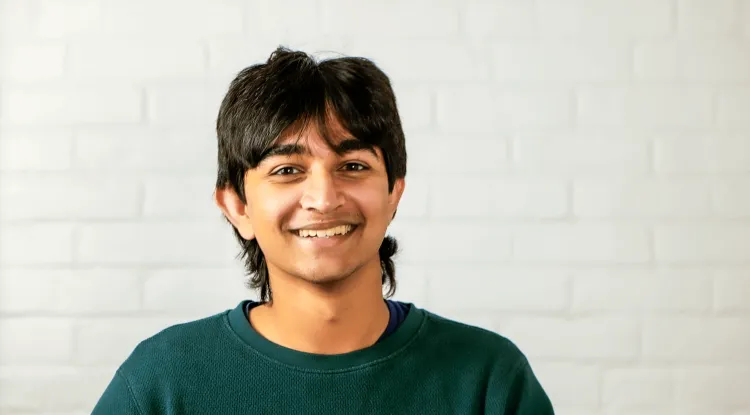 Naveen Kothandaraman headshot