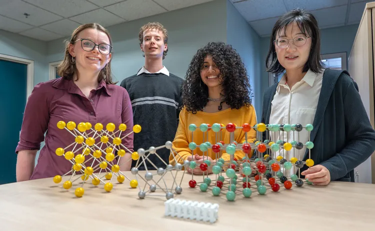 Assistant Professor Jihong Ma with her undergraduate students