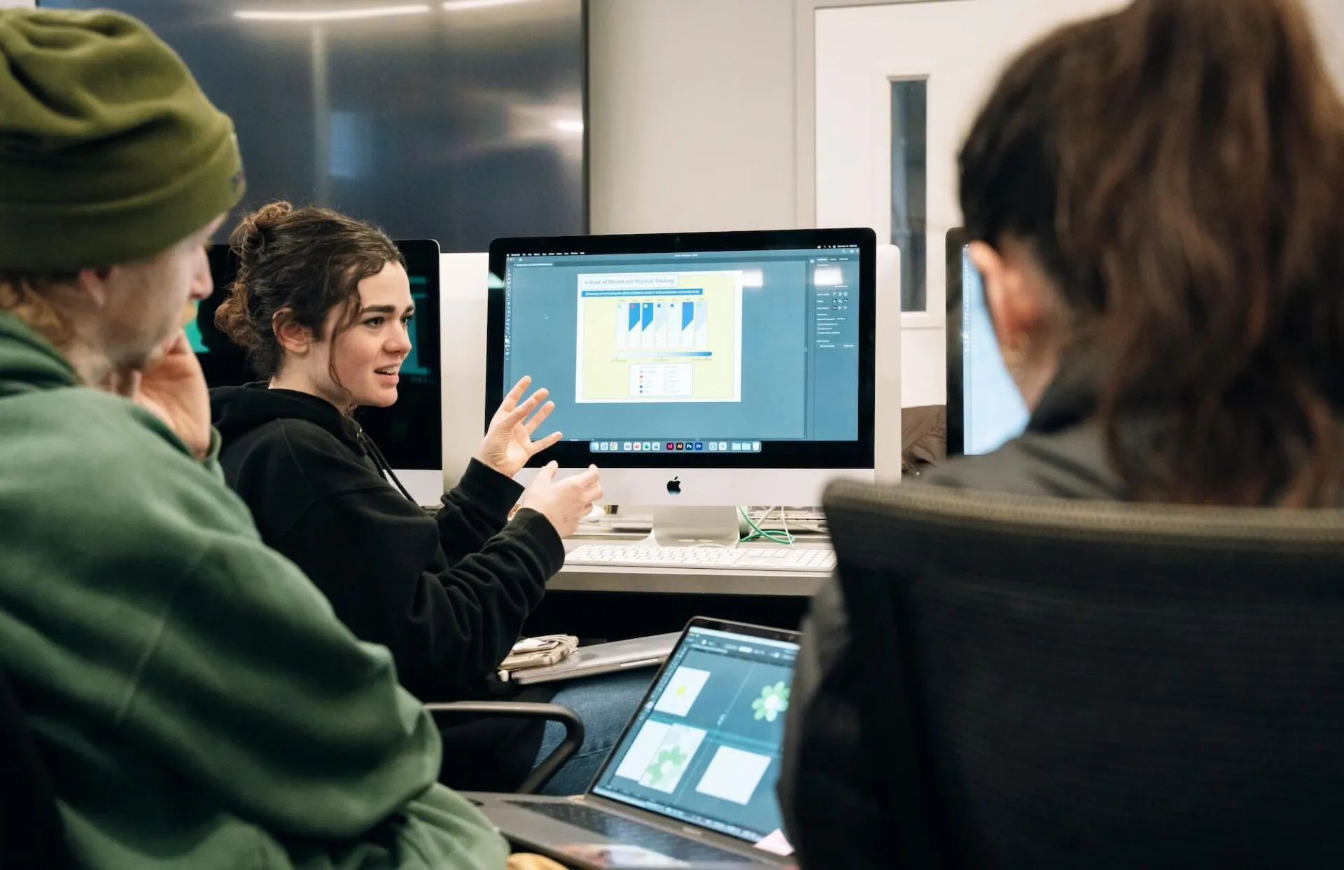 students working in a computer lab