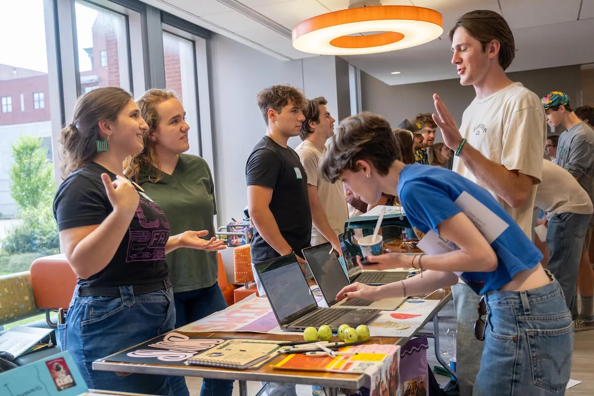 Students at a tabling event 