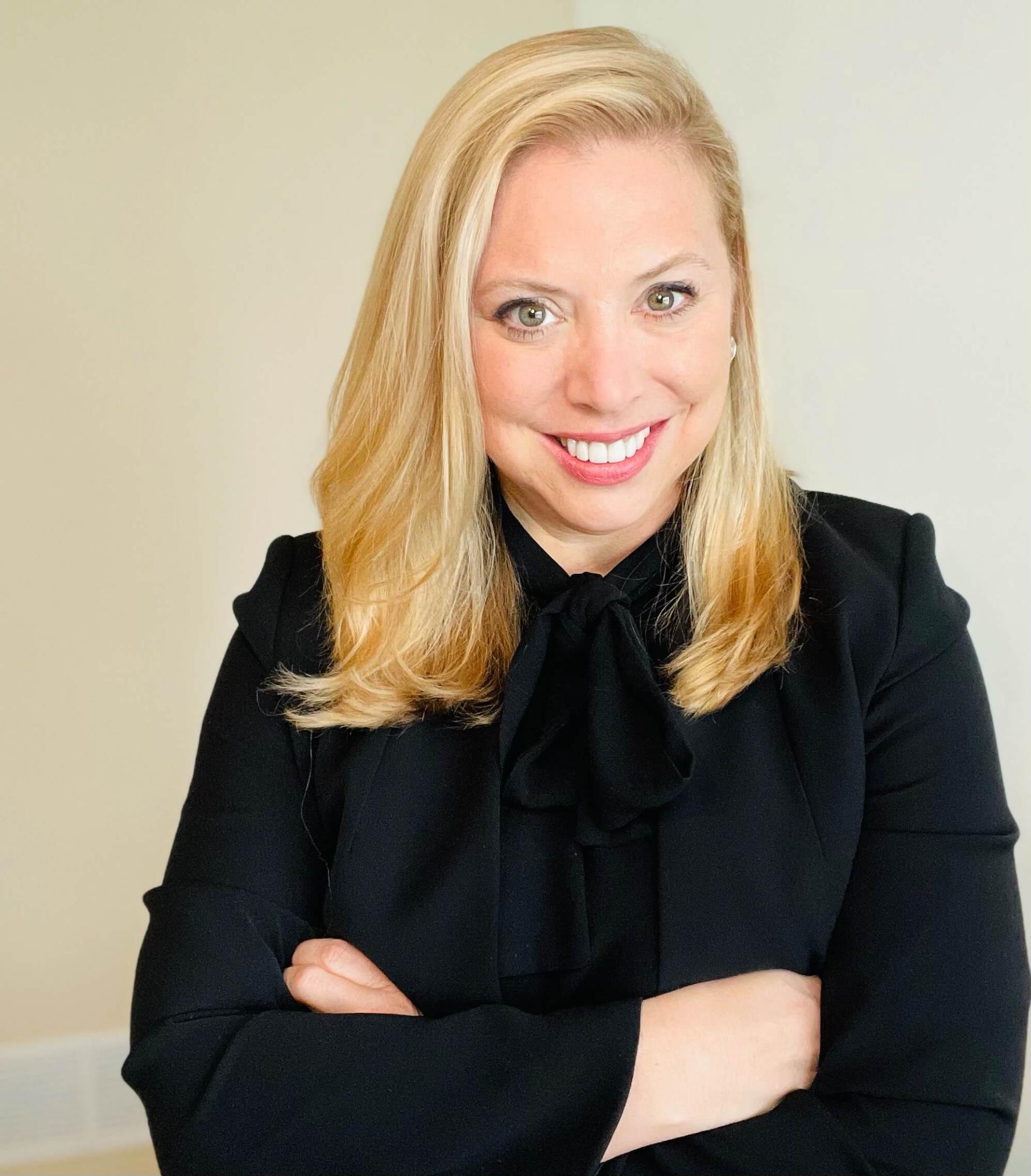 Headshot of Dr. Lisa Meeks