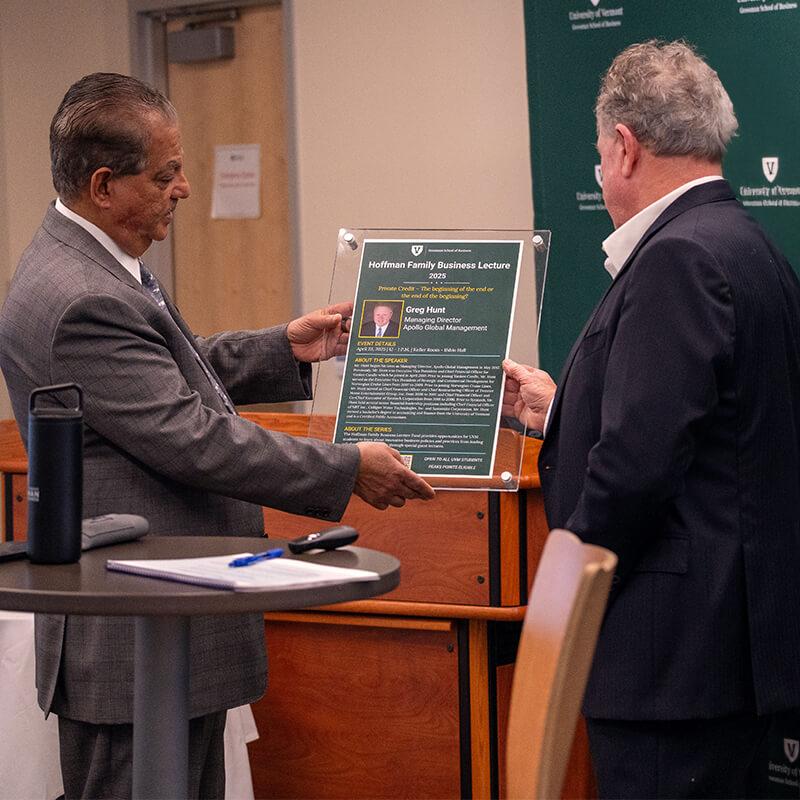 Greg Hunt receives a memento of his talk from Dean Sharma.