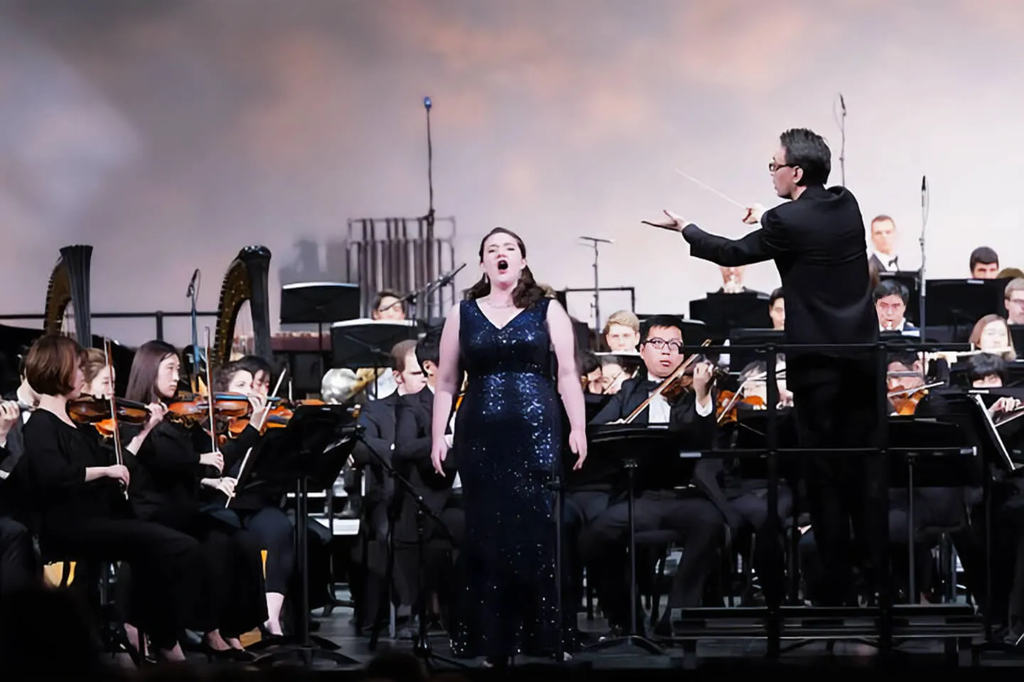 Noragh Devlin sings opera