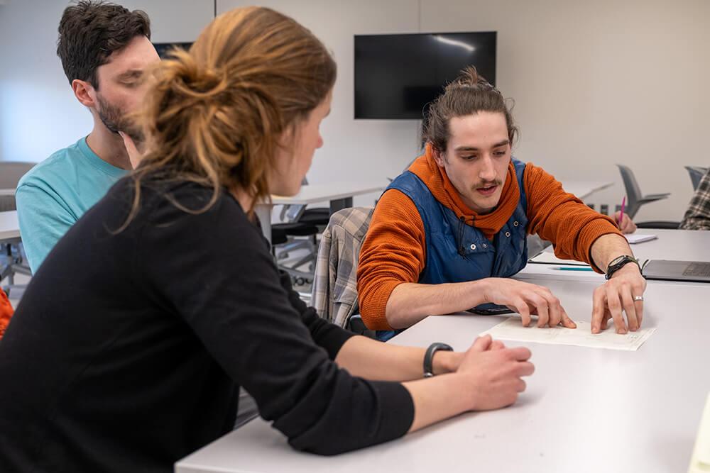 Senior Civil and Environmental Engineering Students meet with their capstone project sponsor