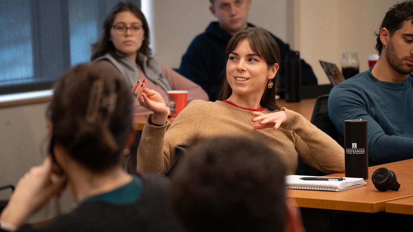 SI-MBA students engage in class discussion