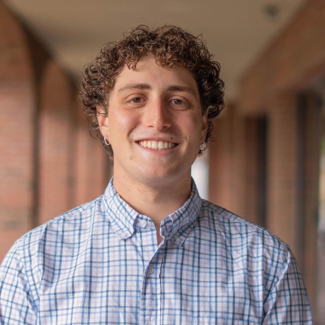 Eli Schulman Headshot