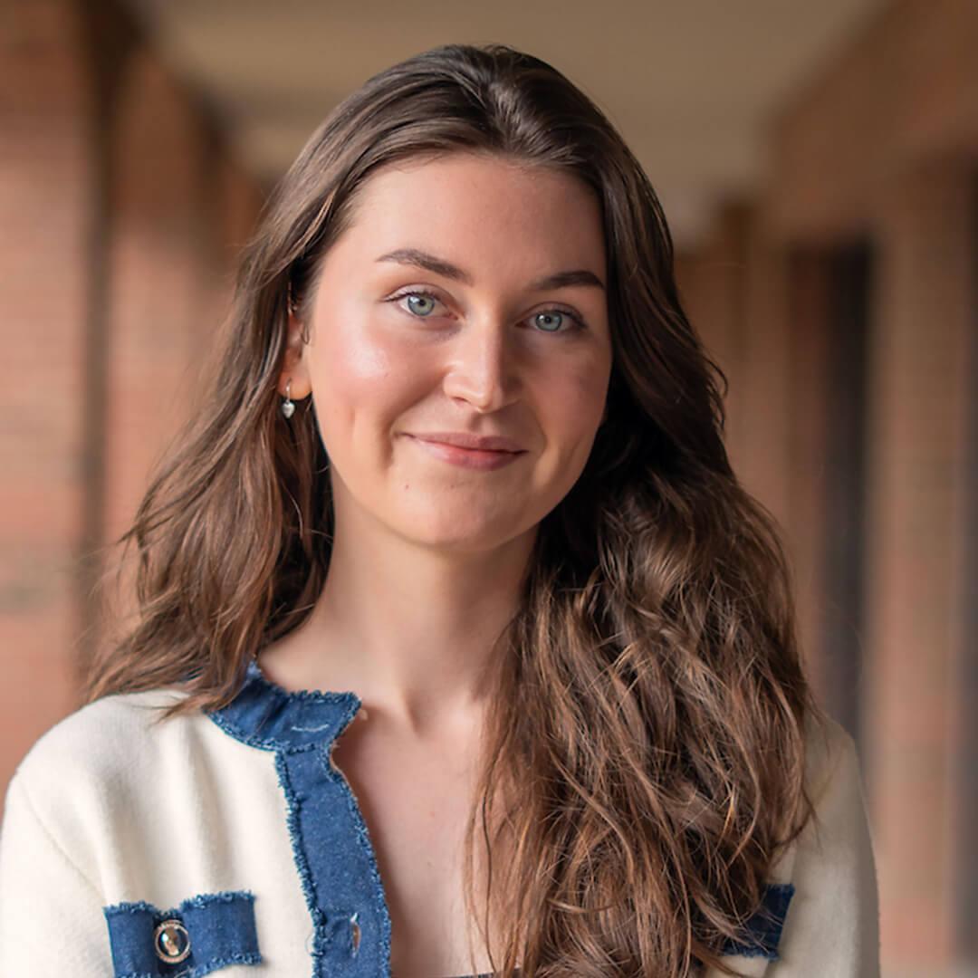 Ellen Tierney Headshot