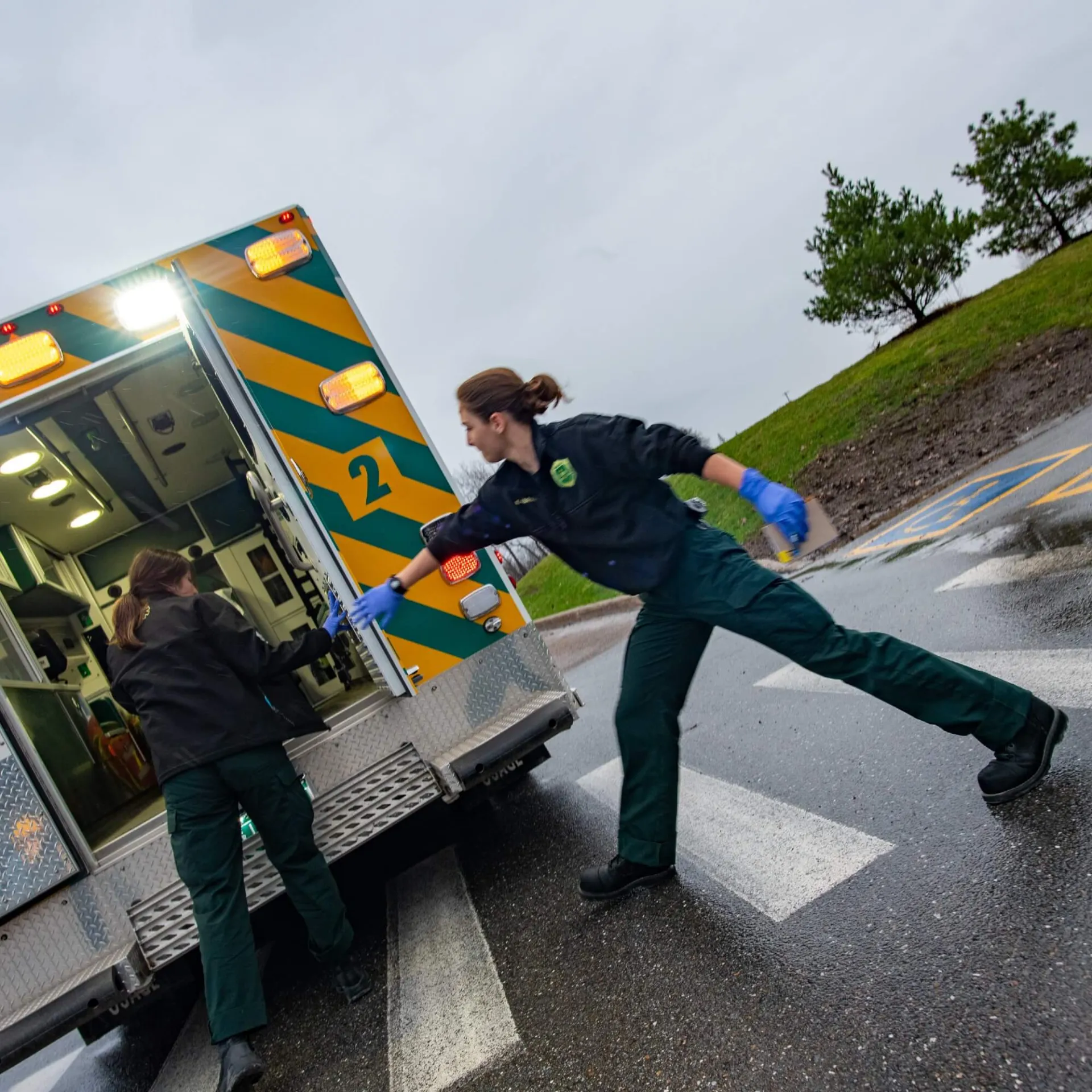 EMTS closing ambulance doors