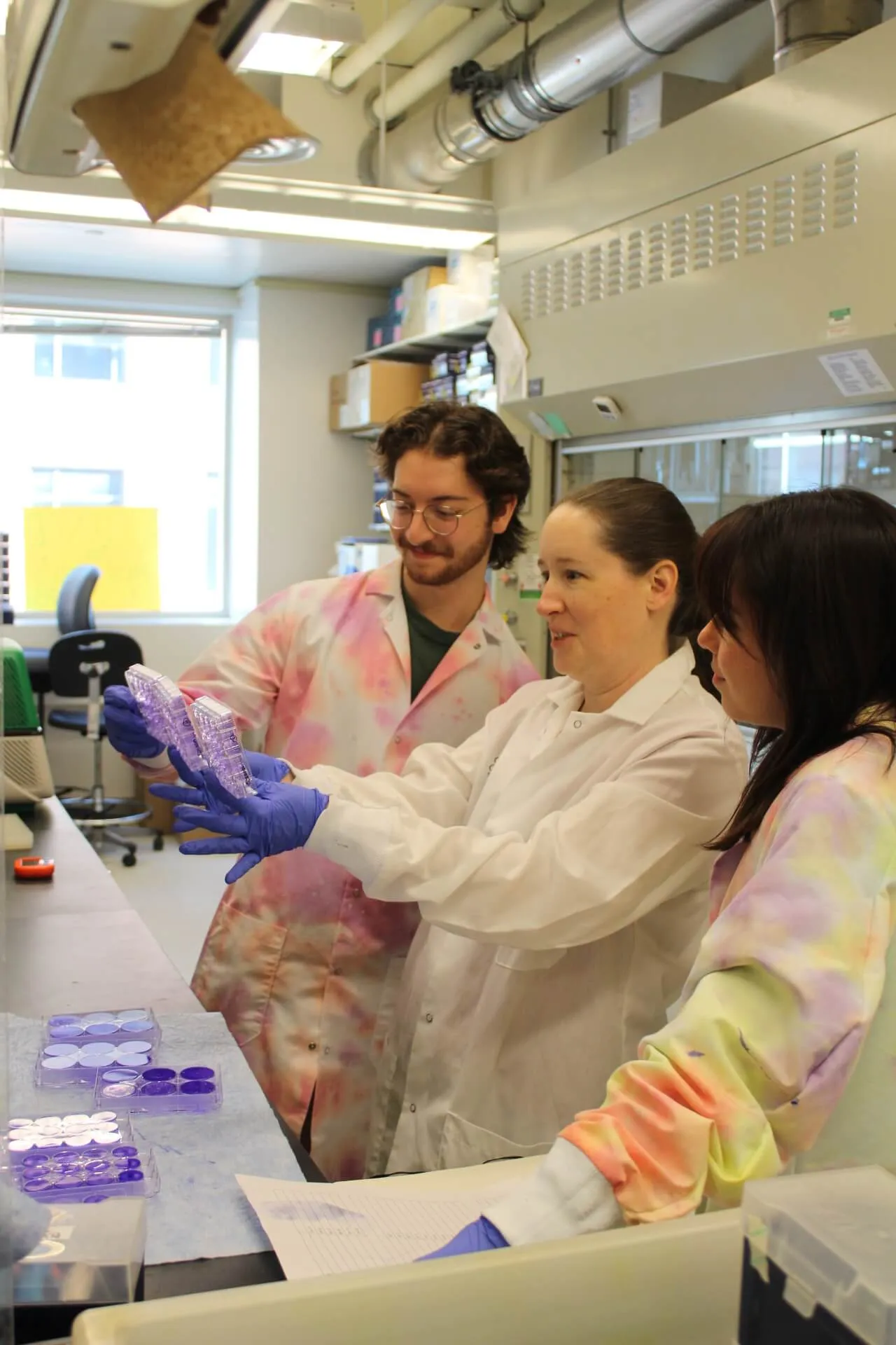 Bruce lab with students