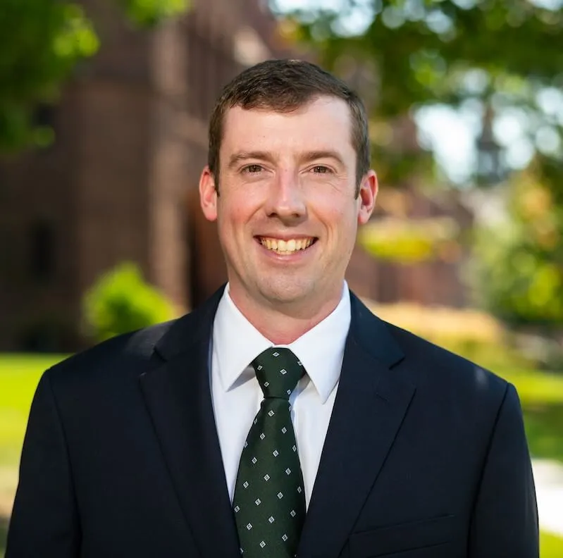 Headshot of Tom Griffin