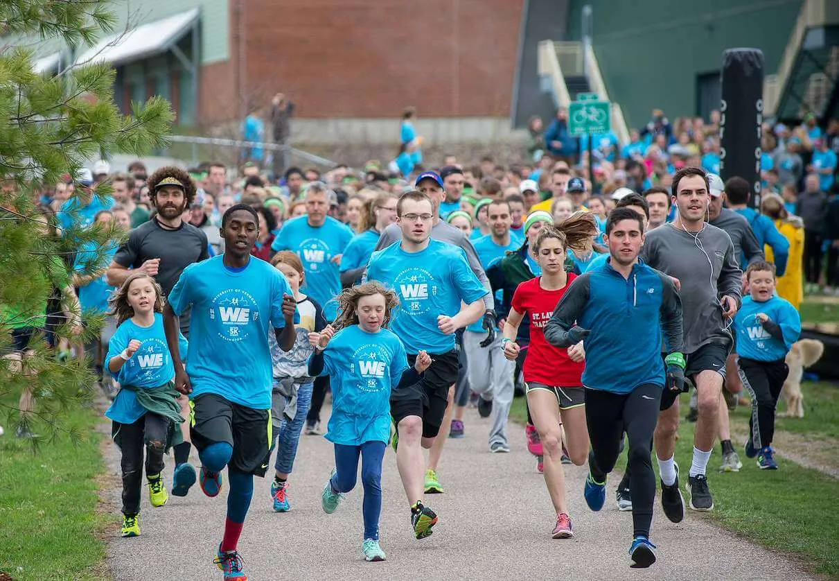 people running in a race
