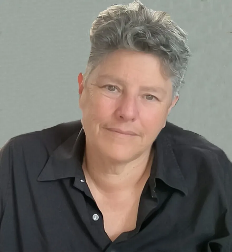 Headshot of Alison Segar