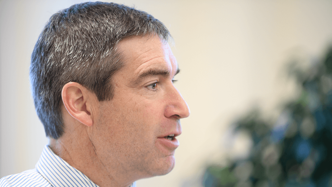 headshot of Stephen Leffler, M.D.’90, president and chief operating officer of the UVM Medical Center