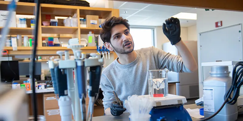 Daron Forohar in University of Vermont Larner College of Medicine Lab