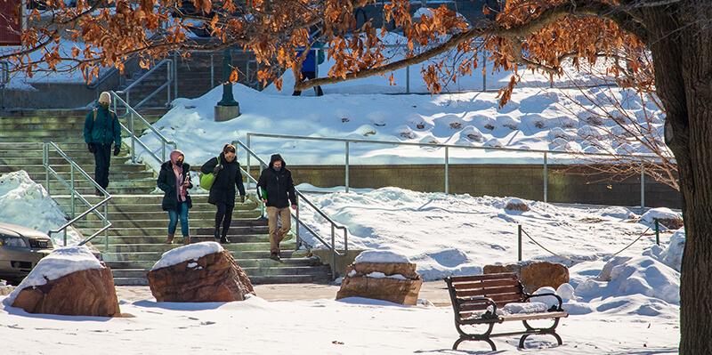 students on campus first day of spring semester