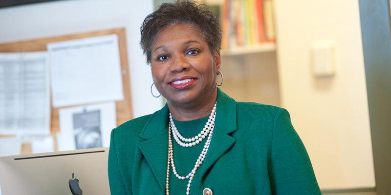 Fayneese Miller