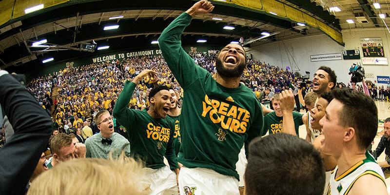 Men's basketball team at America East Championship 2017