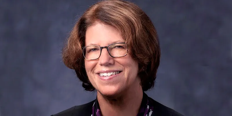 Leslie Parise portrait