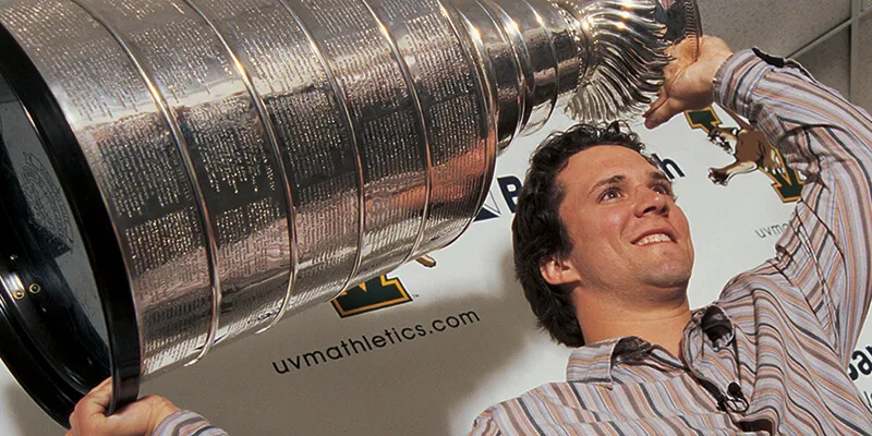 Martin St. Louis holds up the Stanley Cup