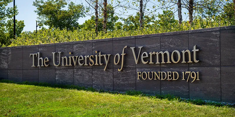 The University of Vermont welcome sign on Main Street