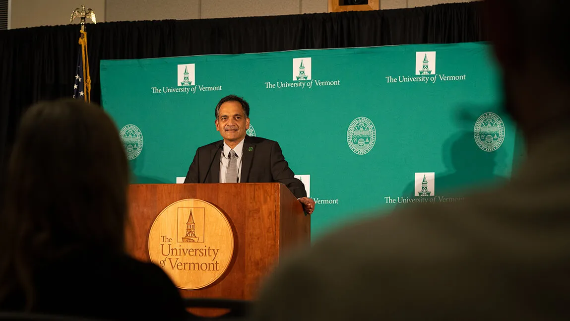 Photo of President Suresh Garimella 