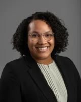 Tanesha Beebe-Peat headshot