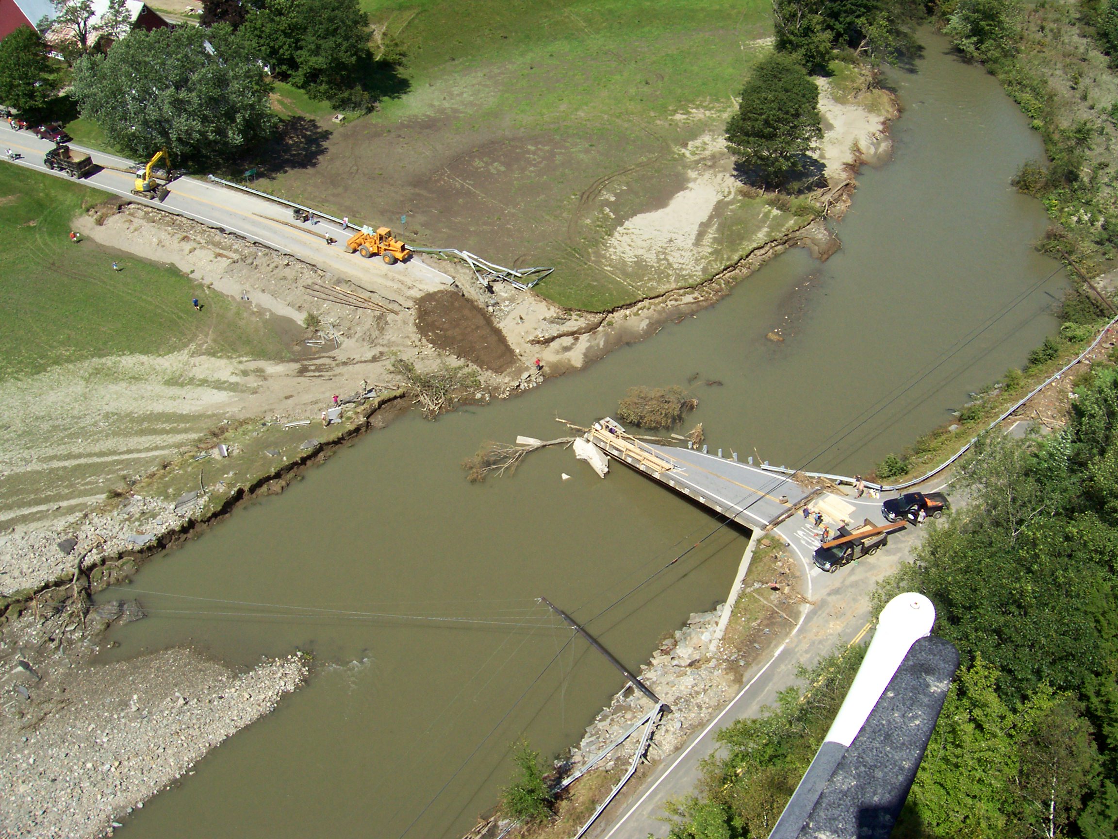 Photograph of Bridge 19 in Rochester, VT after Tropical Storm Irene. (VT Department of Transportation, 2011)