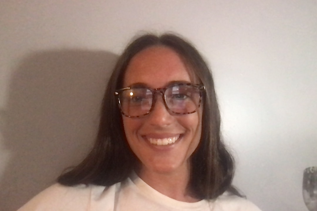 Ava Vasile