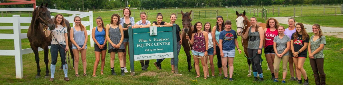 2018 Horse Barn Coop Students at the MRC on the lawn