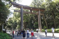 Giant Japanese shrines with people for dramatic size comparison