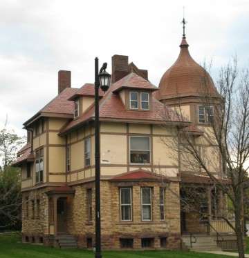 481 Main Street