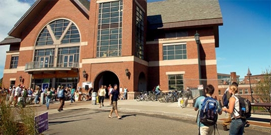 Students walking to the Davis Center