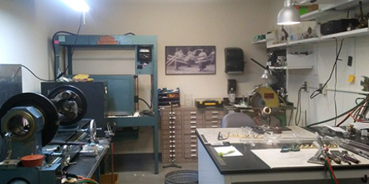 Glassblowing lab equipment and space