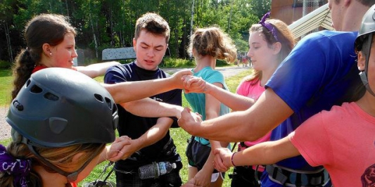 4-H Teen & Leadership Programs Teamwork