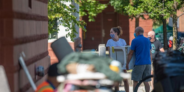Families and students move in at the University of Vermont