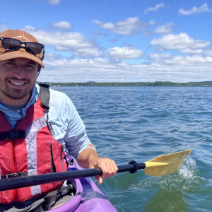 Will kayaking on a lake
