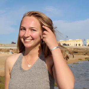 Kylie Arnold, Intern Kylie Arnold