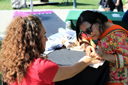 Henna artist.