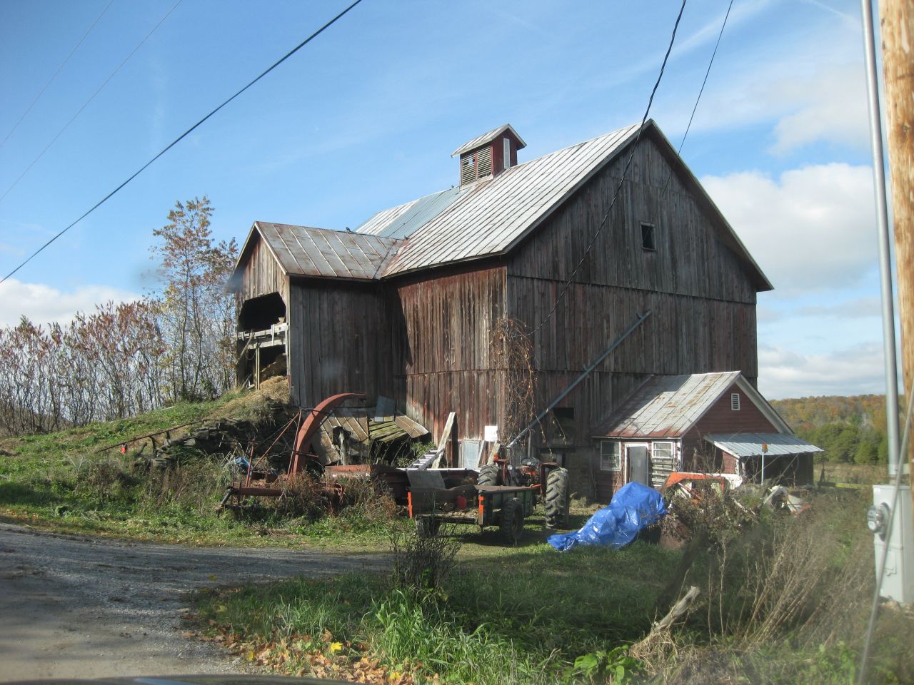gallup road bank barn