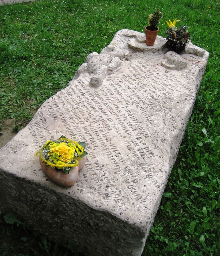 picture of memorial stone (in color)