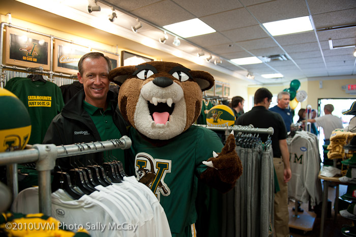 20100910_Catamount_Store-33