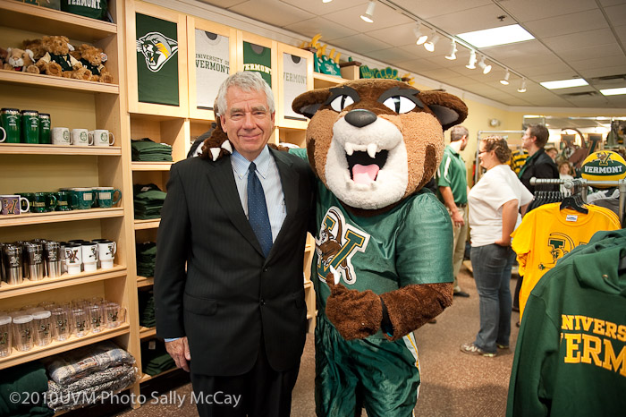 20100910_Catamount_Store-6