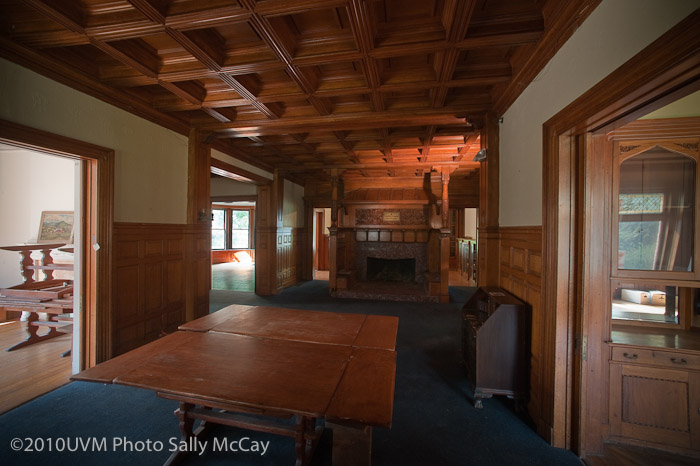 20100912-61_Summit-Interior-3