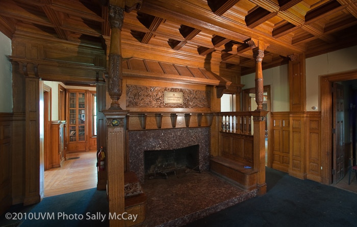 20100912-61_Summit-Interior-6