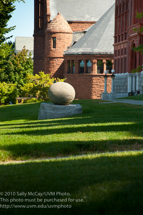 20100918_UVM_Boulder-2