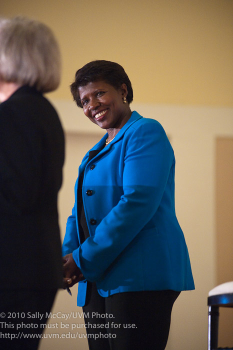 20100928_Gwen_Ifill-34