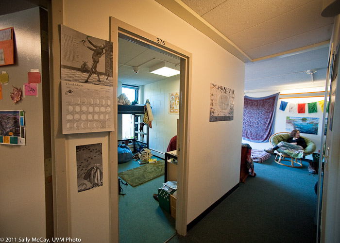 20110330_Student_Dorm_Rooms-43