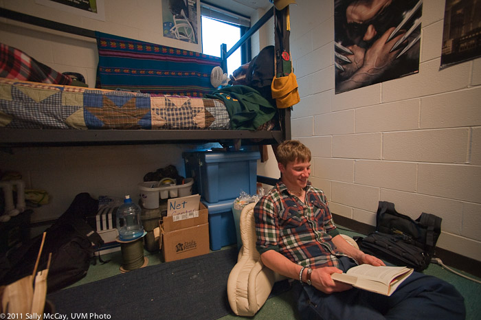 20110330_Student_Dorm_Rooms-7
