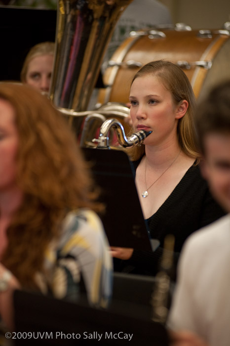 296117Band-26