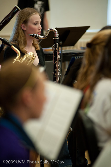 296117Band-41